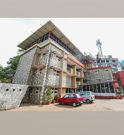 Hotel Caveri Madikeri Ngoại thất bức ảnh